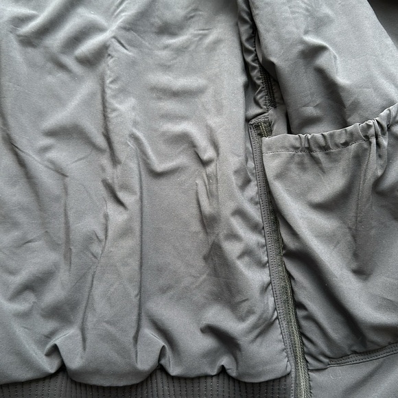 Lululemon Both Ways Bomber Heathered Black/Black size 6 - Picture 9 of 13